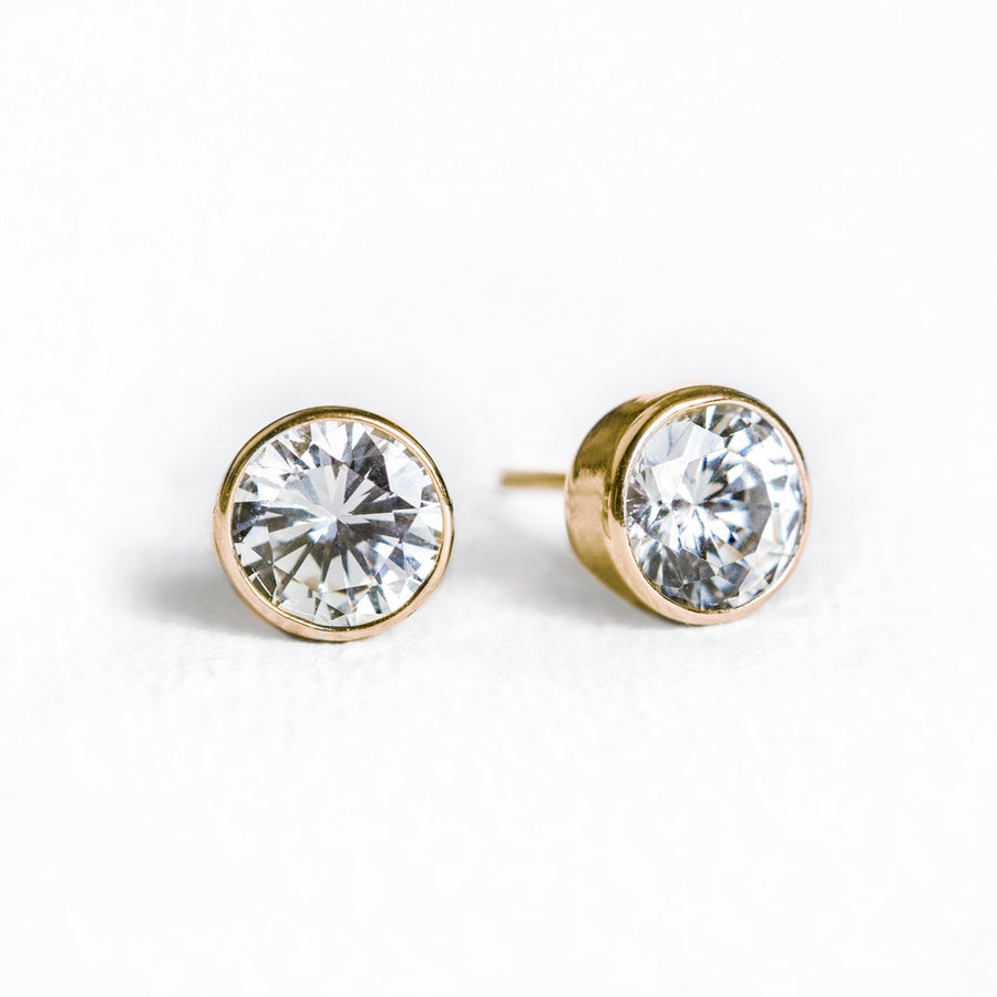 Solitaire Stud Earrings| CZ Classic Gold Studs – AMYO Bridal