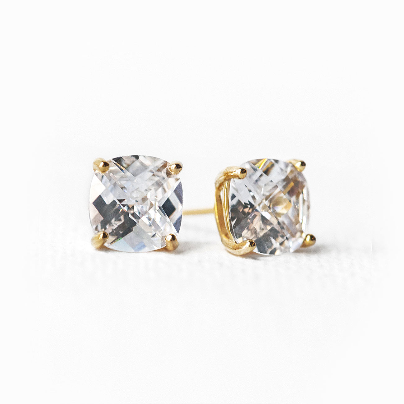 Round Cut Classic Solitaire Swarovski High Quality Stud Earrings – Archariel